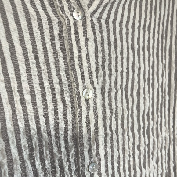 Flowy crinkle vertical striped button down long sleeve shirt brown/cream Lrg - Picture 6 of 14
